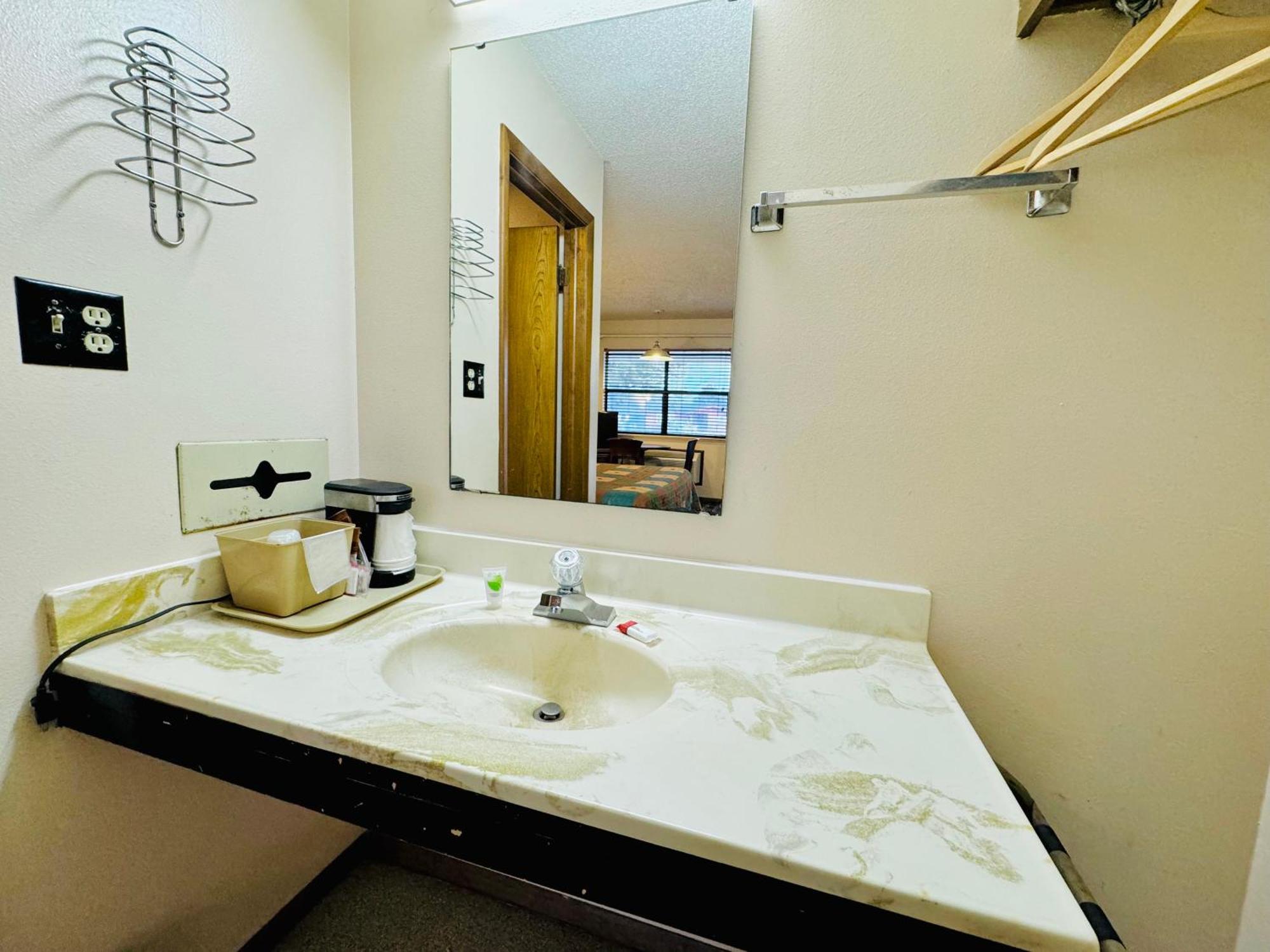 Americas Best Value Inn Jay Exterior foto